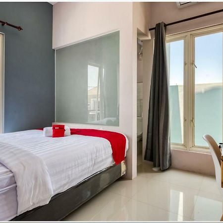 Hotel RedDoorz @ Bypass Juanda Airport Sidoarjo Zewnętrze zdjęcie